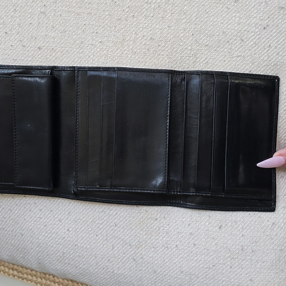Prada leather wallet - Picture 6 of 9